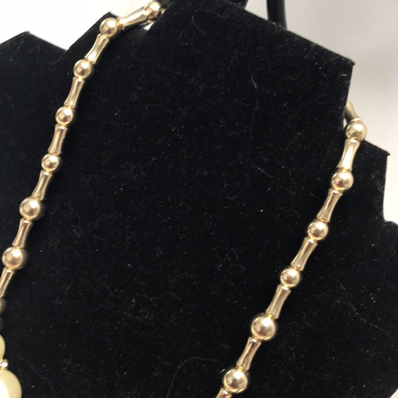 Statement necklace - Picture 3 of 3